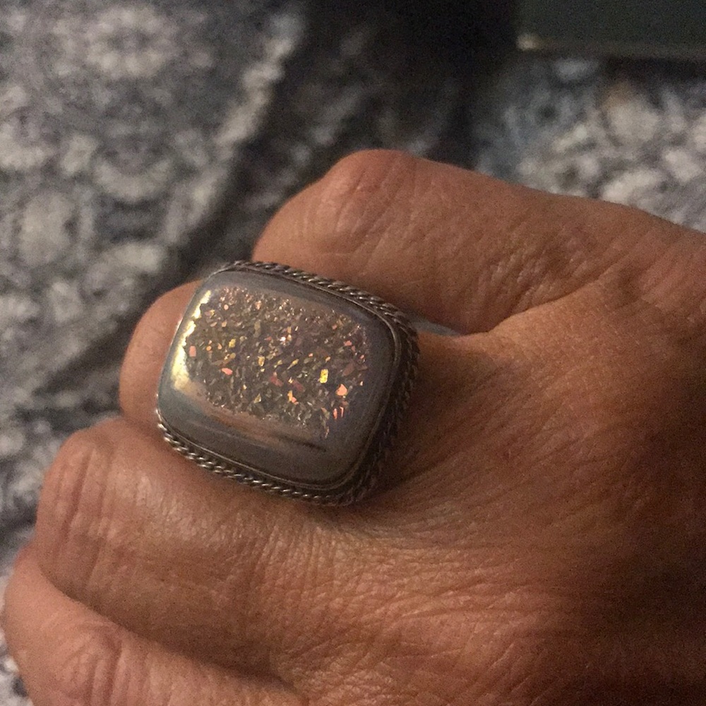 Beautiful druzy sterling silver ring size 7.00